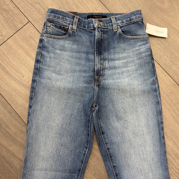 *NWT* J Brand Super High-Rise Bootcut Jean - Picture 4 of 5